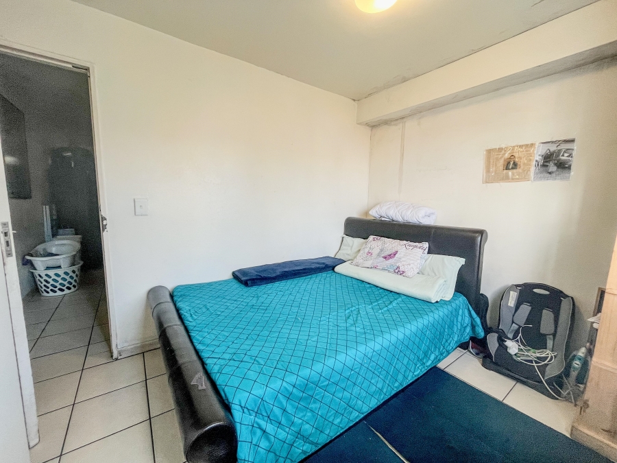 1 Bedroom Property for Sale in Maitland Western Cape